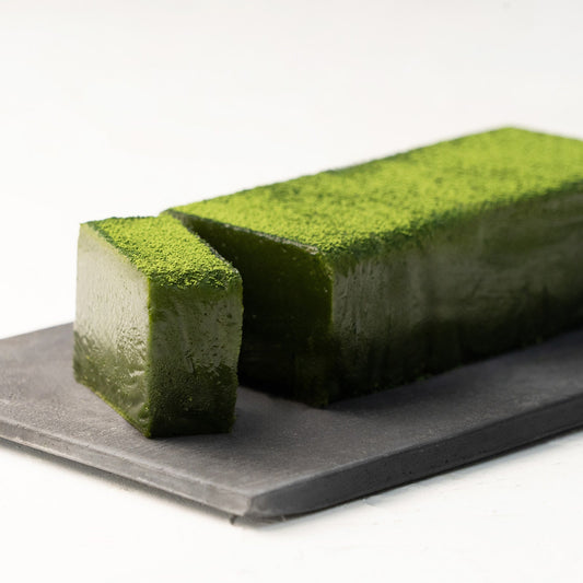 抹茶の旨みを味わう濃厚デザート［抹茶チョコレートテリーヌ］