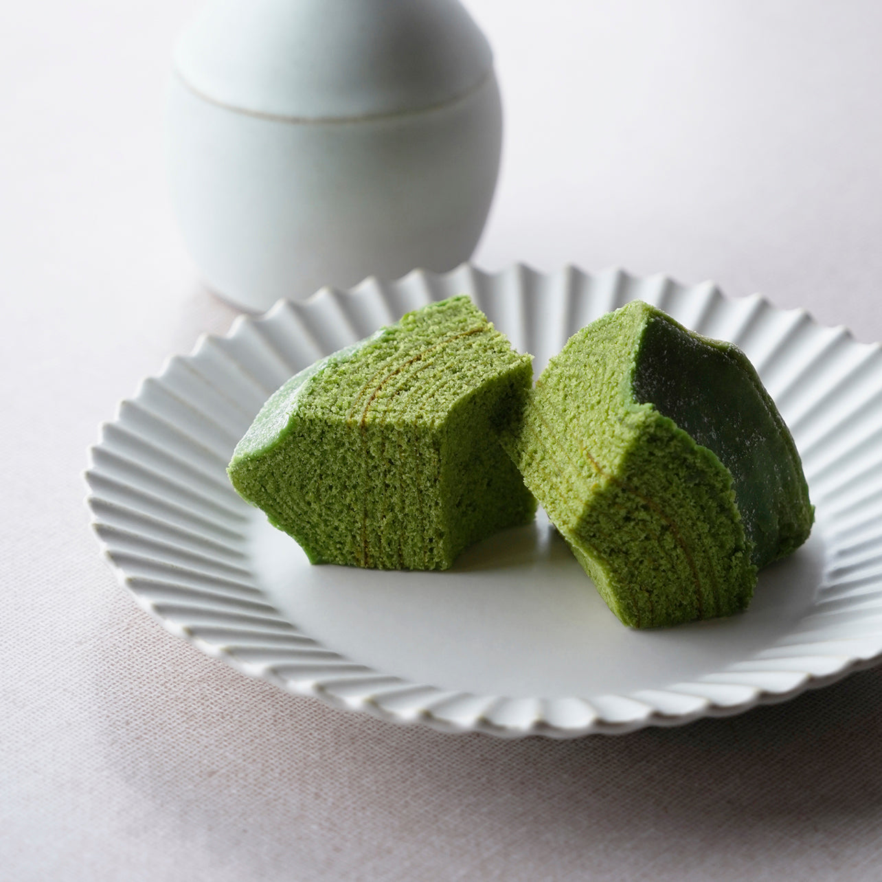 Namacha Jelly (Gyokuro) and Maruto Baumkucha (Matcha) Assortment