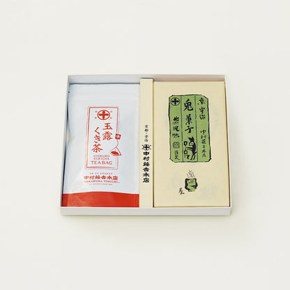 京都 宇治 中村藤吉本店  抹茶をふんだんに使用した和三盆糖の干菓子、『兎菓子』と玉露くき茶のティーバック詰め合わせ。