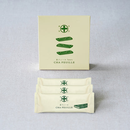 京都 宇治 中村藤吉本店の茶フィーユ。手摘み碾茶（抹茶）のクレープ生地と、重厚な抹茶の旨味が重なる抹茶スイーツ3個入り。