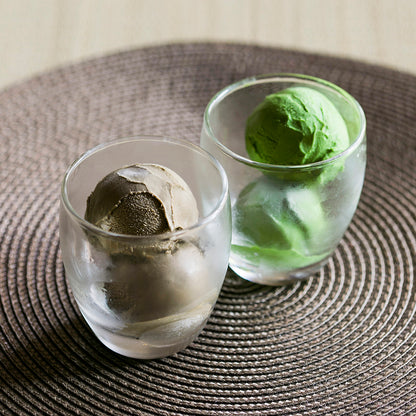 京都 宇治 中村藤吉本店 なめらかな口当たりでク濃厚なうま味の『抹茶アイスクリーム』と香ばしい香りでうま味ある味わいが広がる『ほうじ茶アイスクリーム』