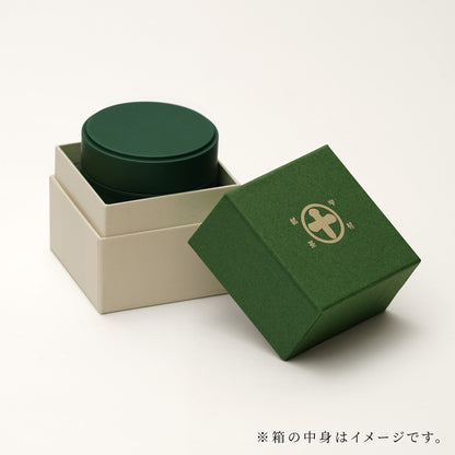 京都 宇治 中村藤吉本店の抹茶缶が入った専用箱