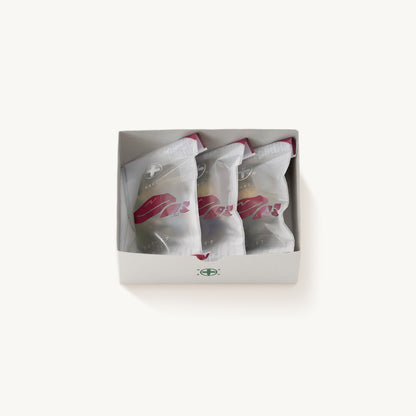 京都 宇治 中村藤吉本店 のマルトベイク［抹茶］おいも 、3個入ギフトボックス。期間限定の鳴門金時芋餡入り抹茶フィナンシェ。