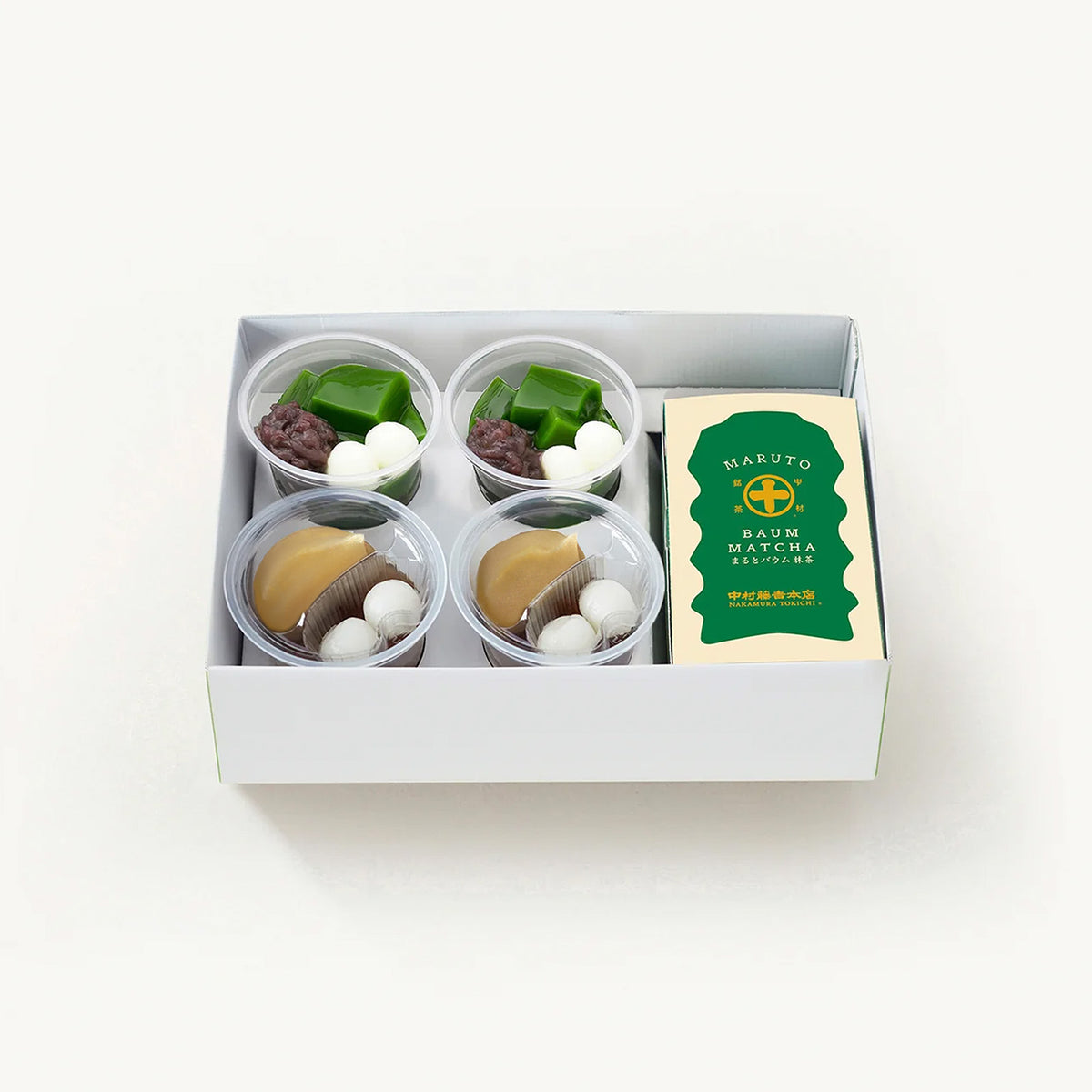 ホクホクの栗と白いんげん豆で仕立てた、特製の栗きんとん餡。通常よりも濃いめに抽出した、ほうじ茶のゼリーの香ばしさ。
季節の味覚を堪能する、秋の『生茶ゼリイ』と、
小倉餡をのせた生茶ゼリイ［抹茶］、マルトバウム［抹茶］との詰合せ