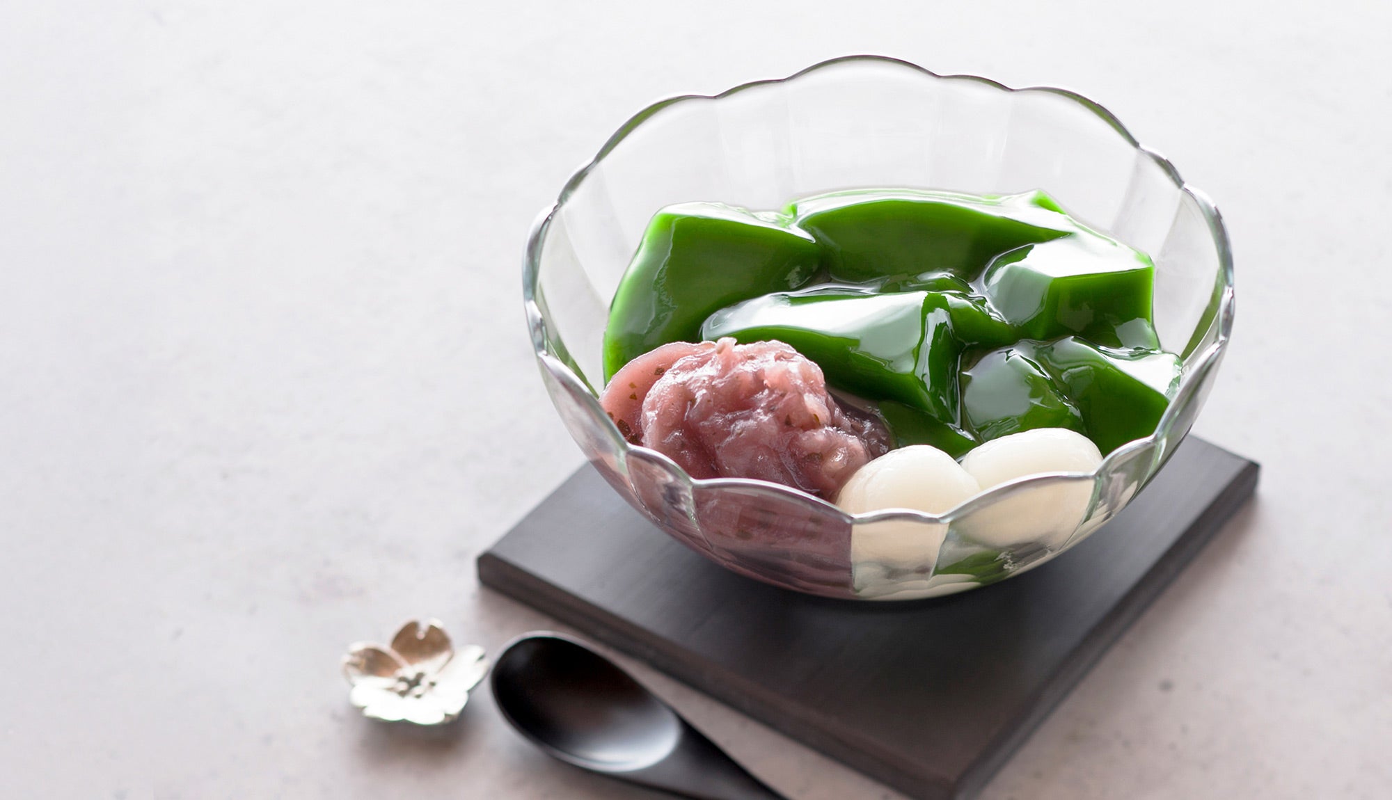 京都・宇治の中村藤吉本店　期間限定 生茶ゼリイ［春さくら］　春の贈りものに